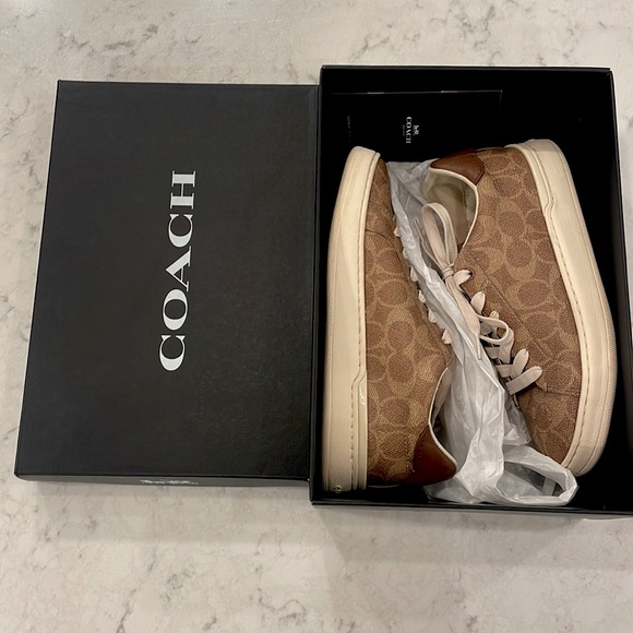 Leather Coach Shoes (size 6 women’s) with box - Picture 4 of 4